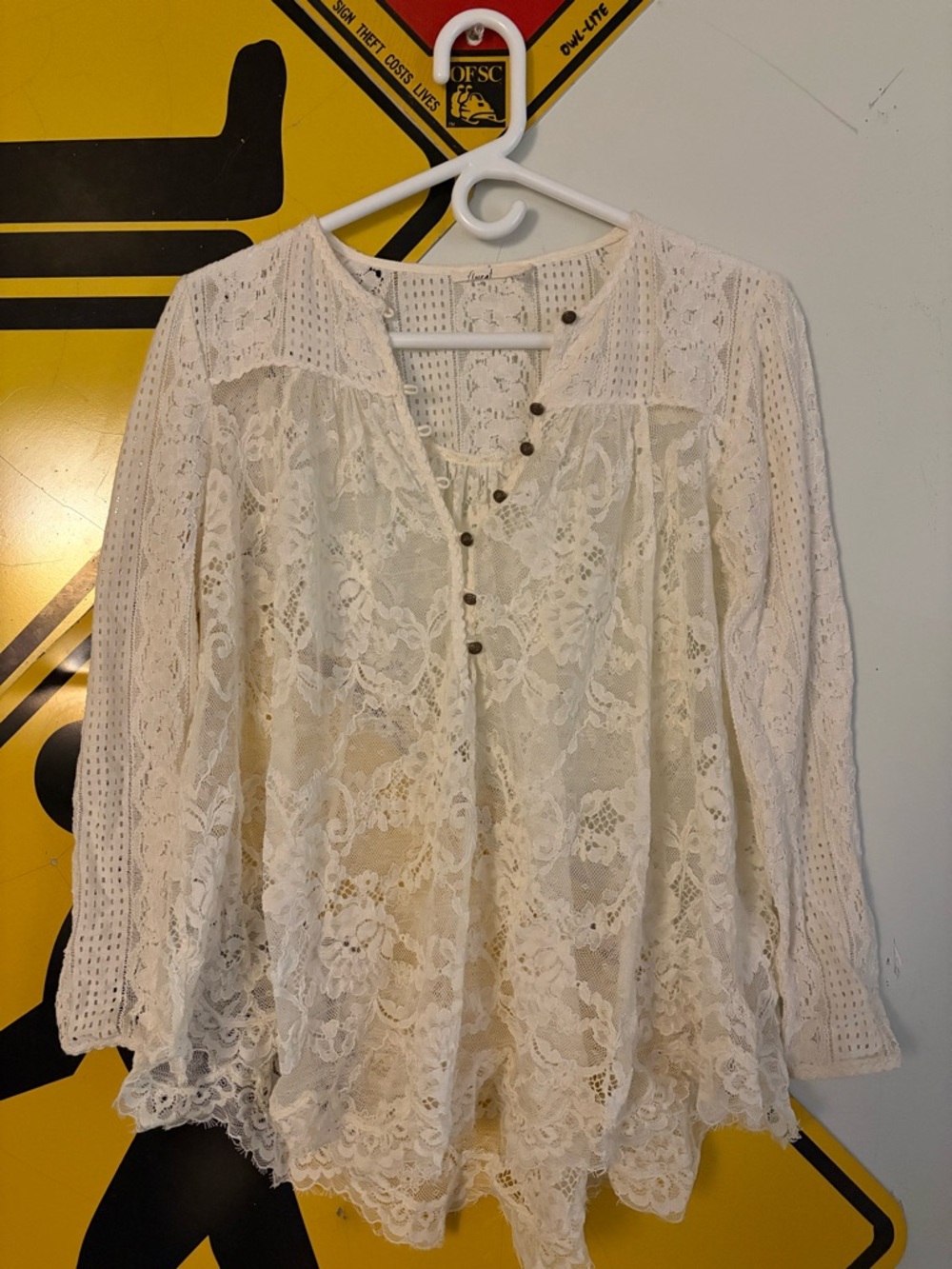 VINTAGE STYLE LACE BLOUSE